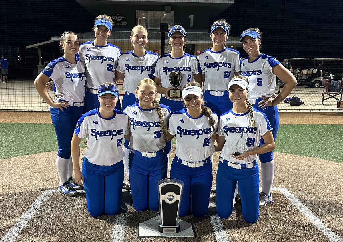 FischerBrooklyn's tweet photo. For our last tournament of the summer season, we played in the USSSA Great Lakes National Championship and finished 2nd! So proud of this team for everything we have accomplished throughout this season. I batted .538 with 2 home runs, 3 triples, 3 doubles, and 6 singles this week https://t.co/ErtPmUczKO