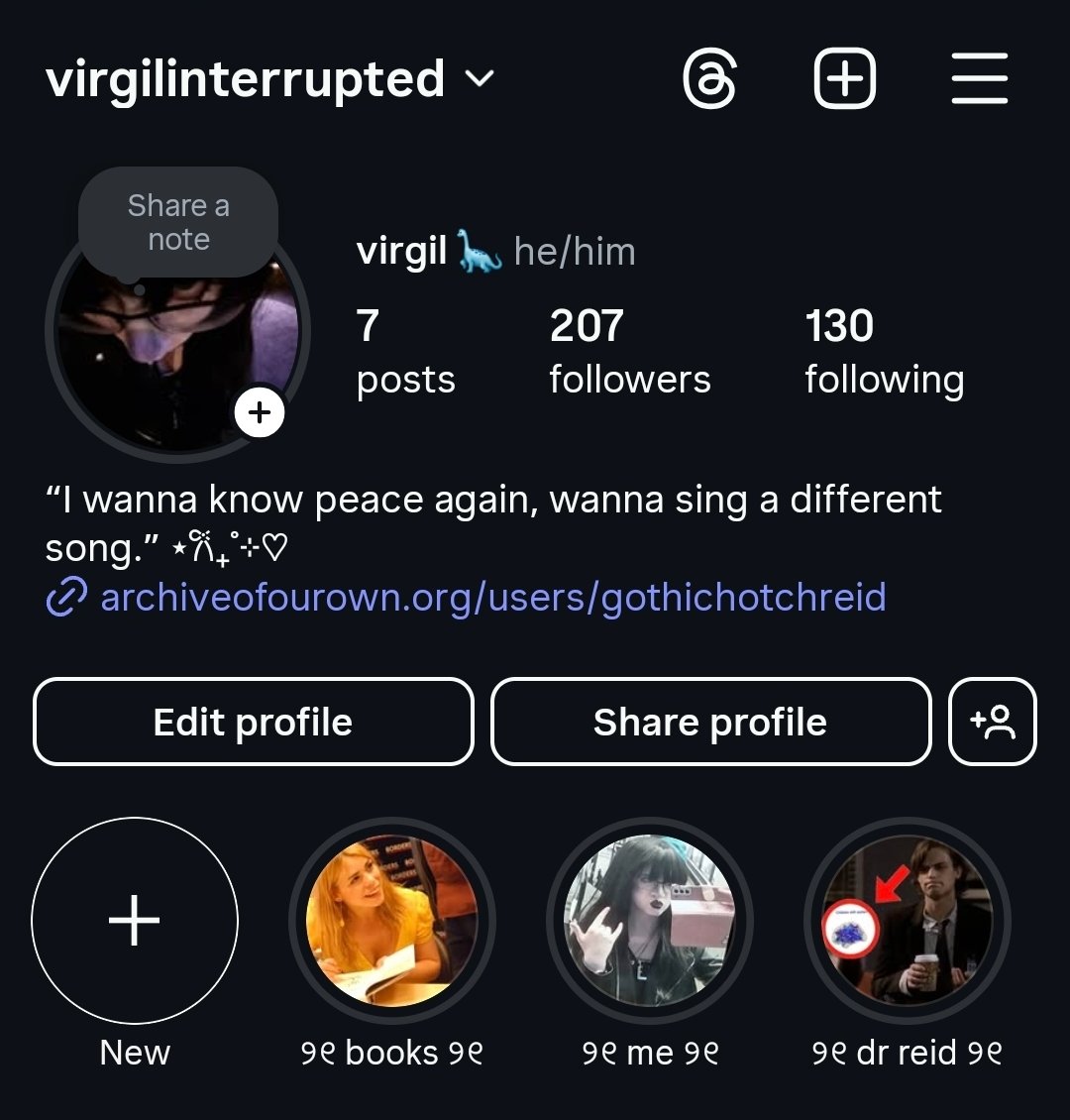 gothichotchreid's tweet image. oomfs should go follow my insta...