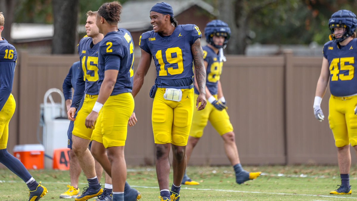 wolverineswire's tweet image. Ernest Hausmann lauds Bryce Underwood’s maturity, preparation for Michigan's QB position wolverineswire.usatoday.com/story/sports/c…