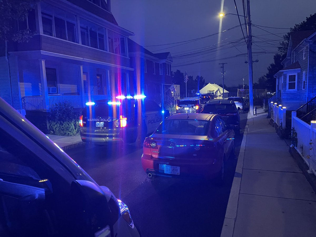 Sam Read (@nbc10_sam) on Twitter photo #Now- Lots of Warren & Barrington Police along Brown St in Warren. We’ve been asked to stay back a certain distance. Details as they become available. <a href="/NBC10/">NBC 10 WJAR</a> #Now- Lots of Warren & Barrington Police along Brown St in Warren. We’ve been asked to stay back a certain distance. Details as they become available. <a href="/NBC10/">NBC 10 WJAR</a>