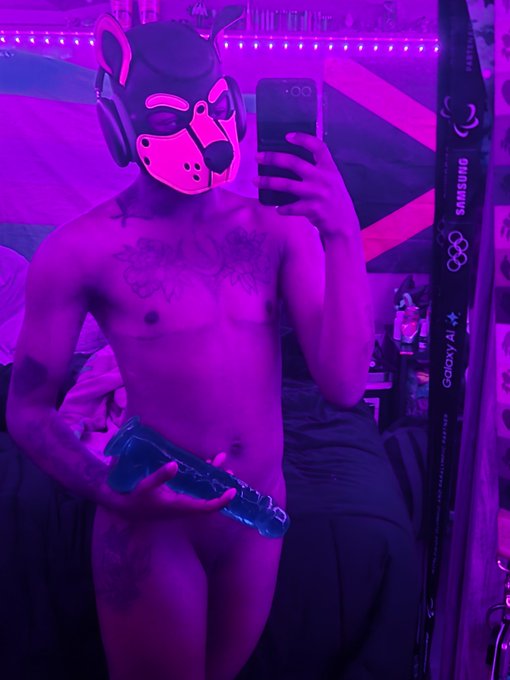 Lake 🔞 - new toy #puppyplay https://t.co/GGbHr5WKbV
