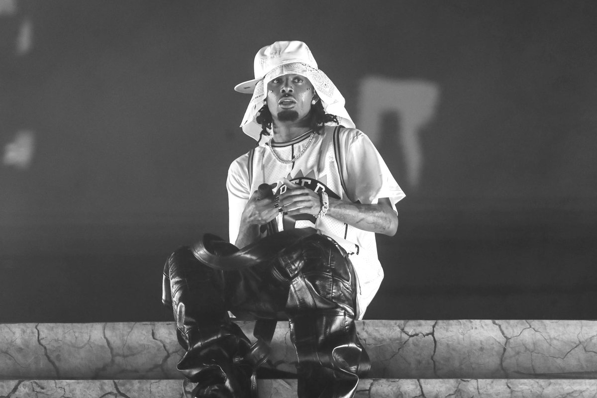 OpiumLATAM_'s tweet image. QUE EN PAZ DESCANSE PLAYBOI CARTI
Esto se debe a que el rapero está durmiendo cómodamente la siesta