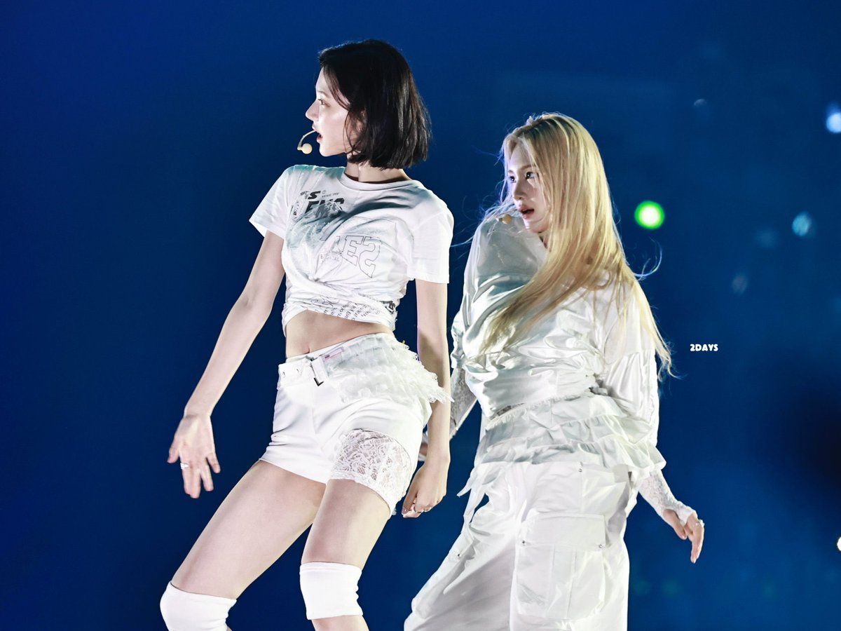 choijiwoopic's tweet image. OMG THIS DUO IS EVERYTHING