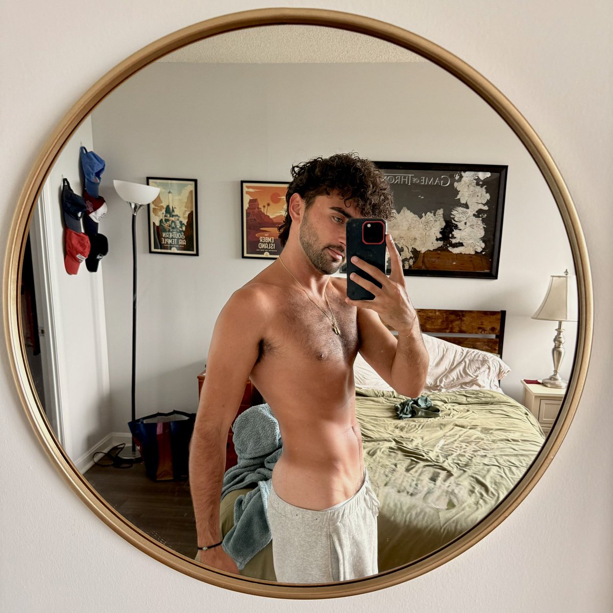 ryzwashere's tweet image. slutty waist summer 🤗