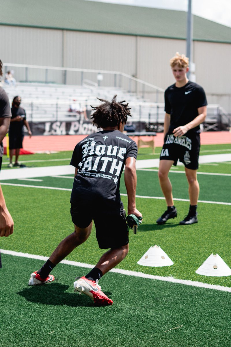 kam_bam2x's tweet image. “Fine-tuning the vision.” #prepclinic 
@_iNEEDit_