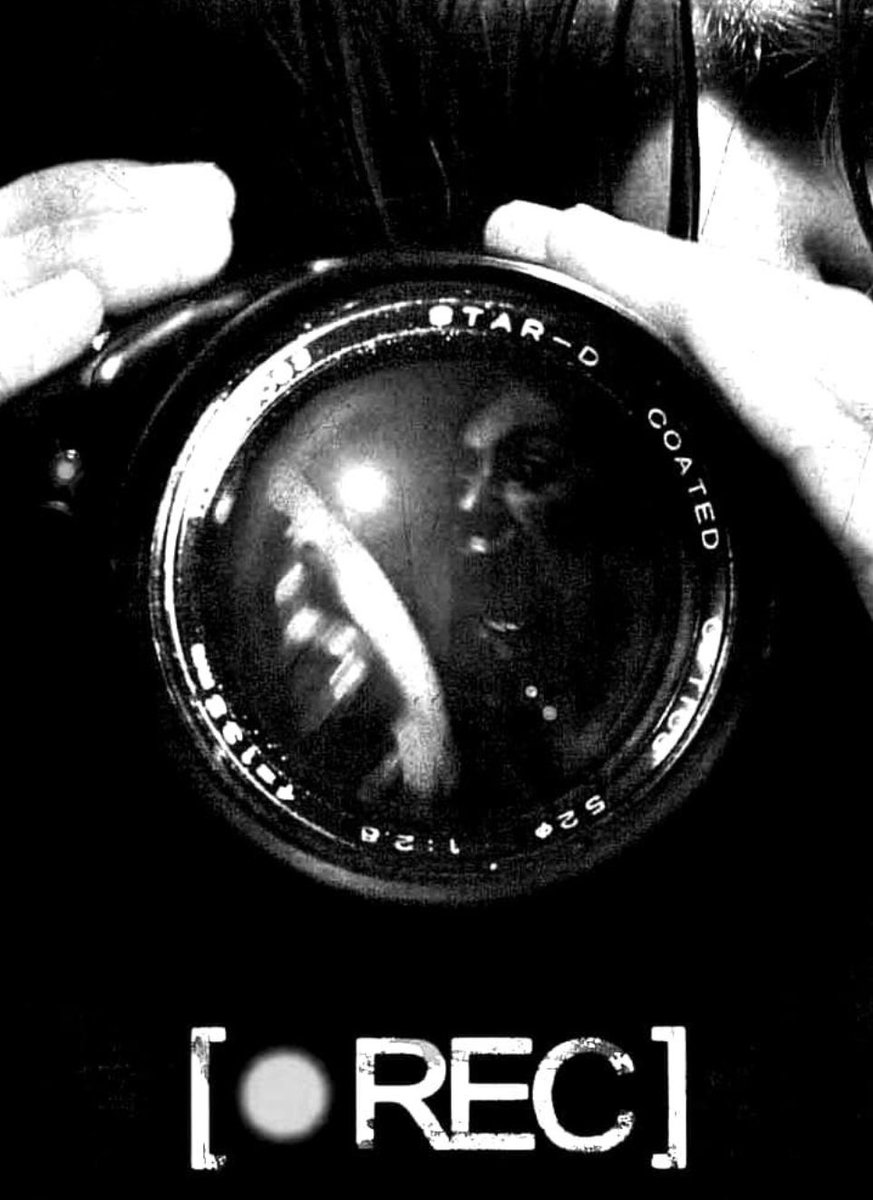 britrose3's tweet image. The skies got dark and it’s raining heavily, so it’s time for a supremely creepy feature ⛈️ 

The first found footage to really scare me 😳
#NowWatching [REC] (2007)