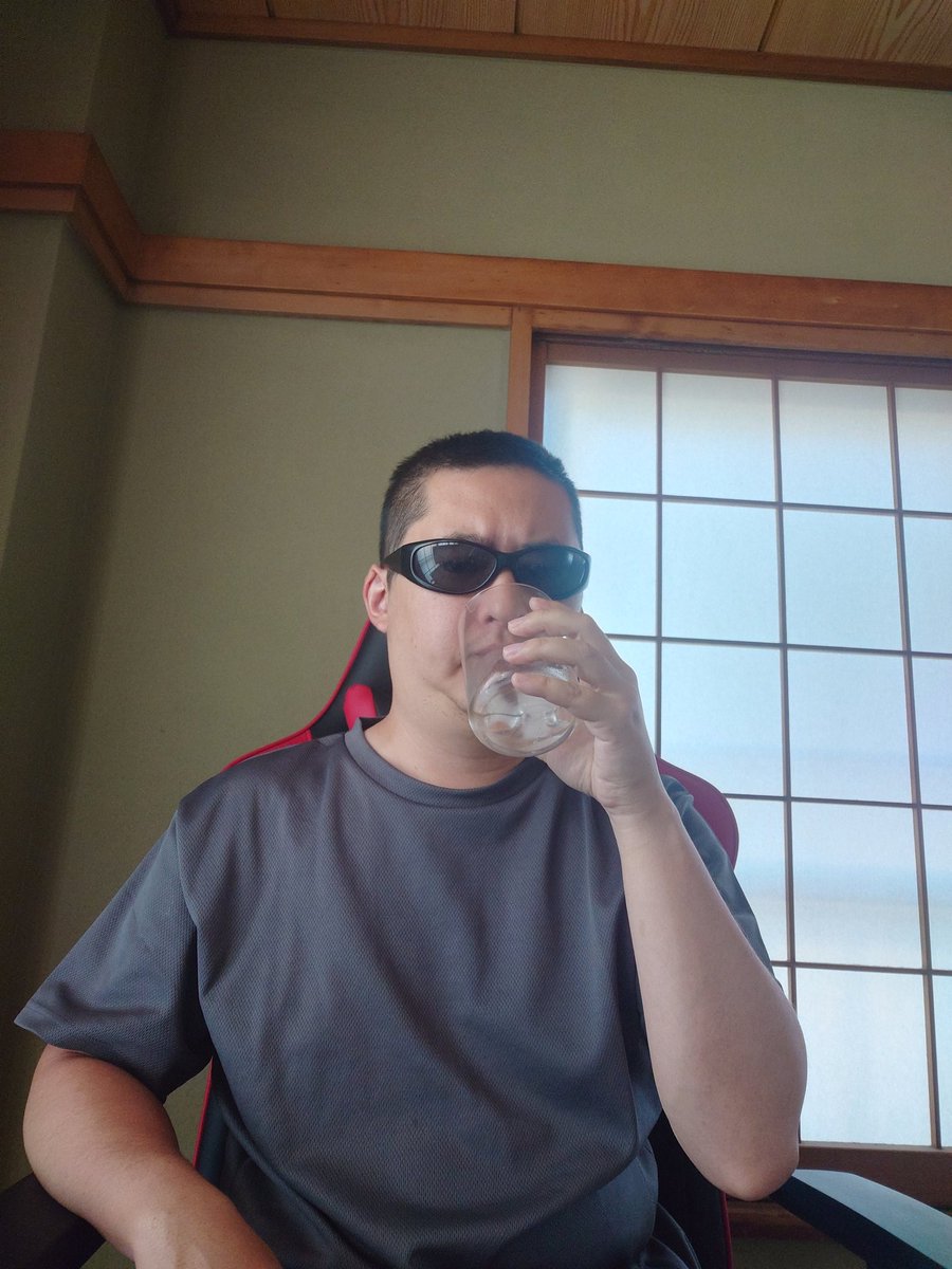 siroG17Gen4's tweet image. おはよう🥛

爽やかな朝☀