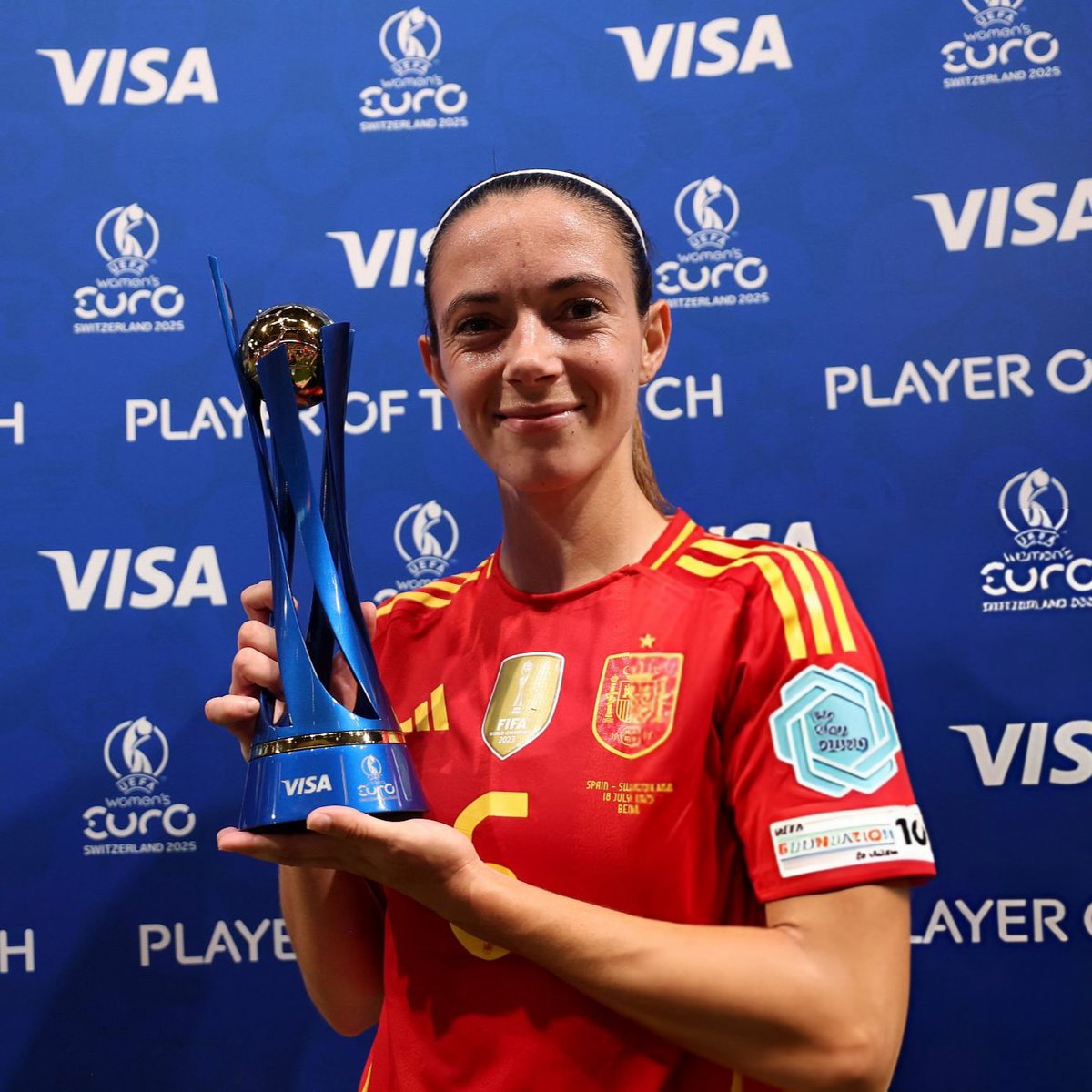 futfembarca's tweet image. 📊| Las jugadoras del Barça está #WEURO2025:
Alexia ⚽⚽⚽🅰️🅰️🅰️🅰️ (2xMVP)
Pina ⚽⚽🅰️
Aitana ⚽🅰️ (2xMVP) (POTT)
Patri ⚽🅰️ (1xMVP)
Vicky ⚽🅰️
Graham ⚽ (1xMVP)
Esmee ⚽
Pajor ⚽
Irene ⚽
Kika 🅰️
Sydney 🅰️
Ona 🅰️
Salma 🅰️