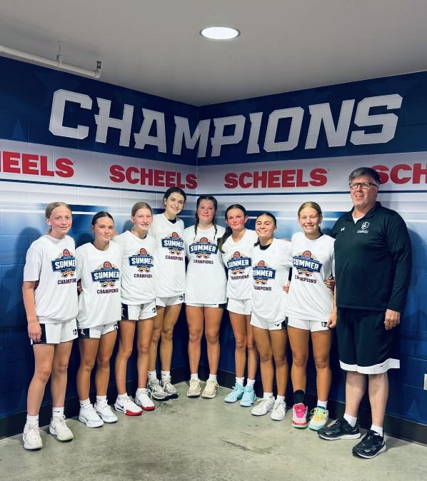ssahoopsteams's tweet image. Congrats 🎉 to our 1️⃣3️⃣U Black ⚫️ team for going 4️⃣-0️⃣ and winning the 🏆 at the SUMMER CLASSIC 🏟️ in Sioux Falls‼️ Well done, ladies!
This group had a MONSTER 👹 SZN!! The best is yet to come for these young ladies!!
#SanfordSports | #StrongerTogether