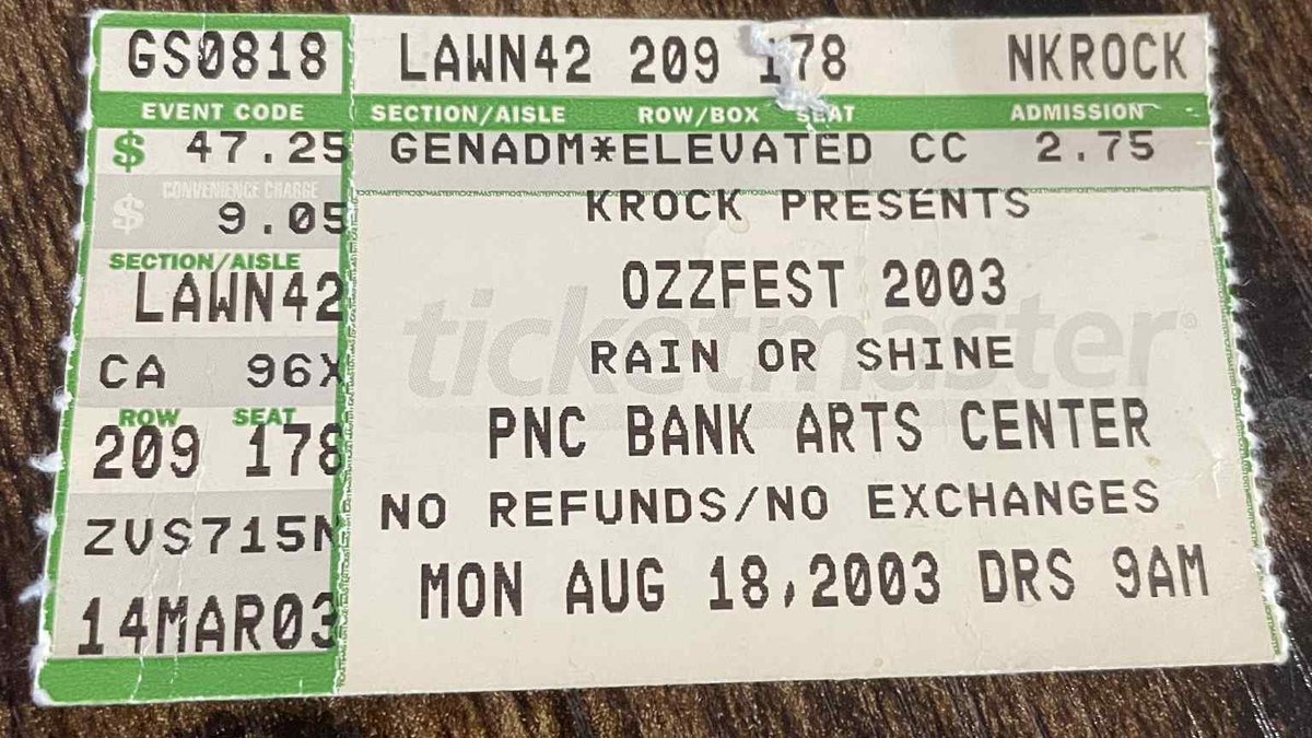 TheAFDPodcast's tweet image. Found my Ozzfest ticket stub from 2003, the only time I got to see Ozzy live. I vividly remember telling my friends we needed to see him before he died. Wish I saw him more. 🦇💔 #OzzyForever