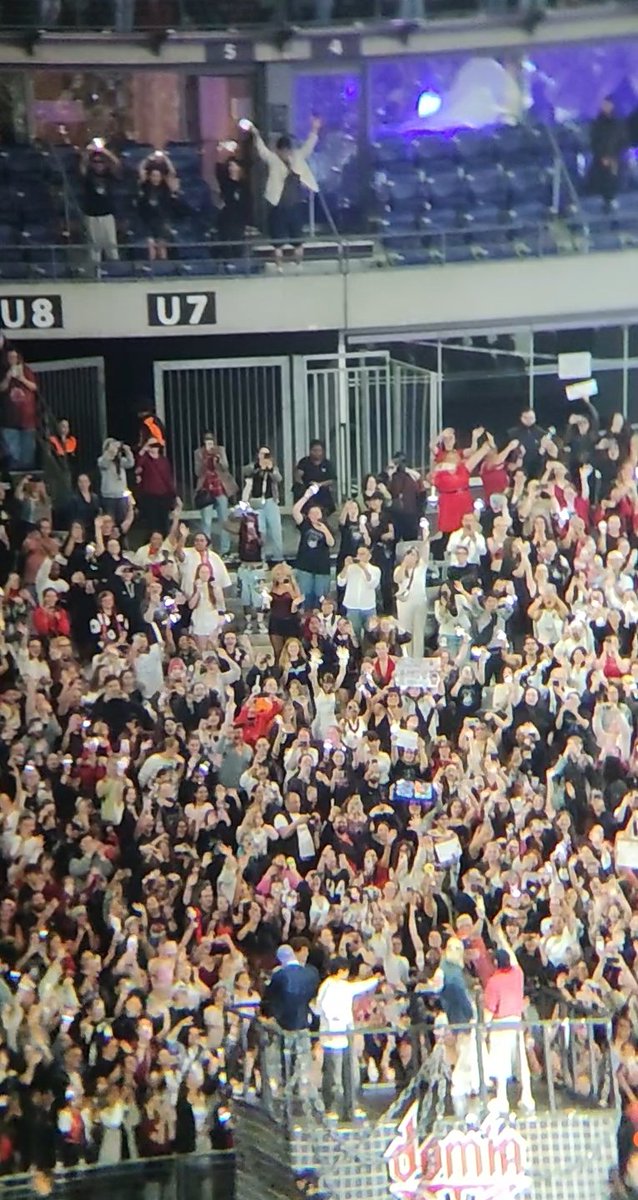 slothdrops's tweet image. My favourite part was them saying hello to each other