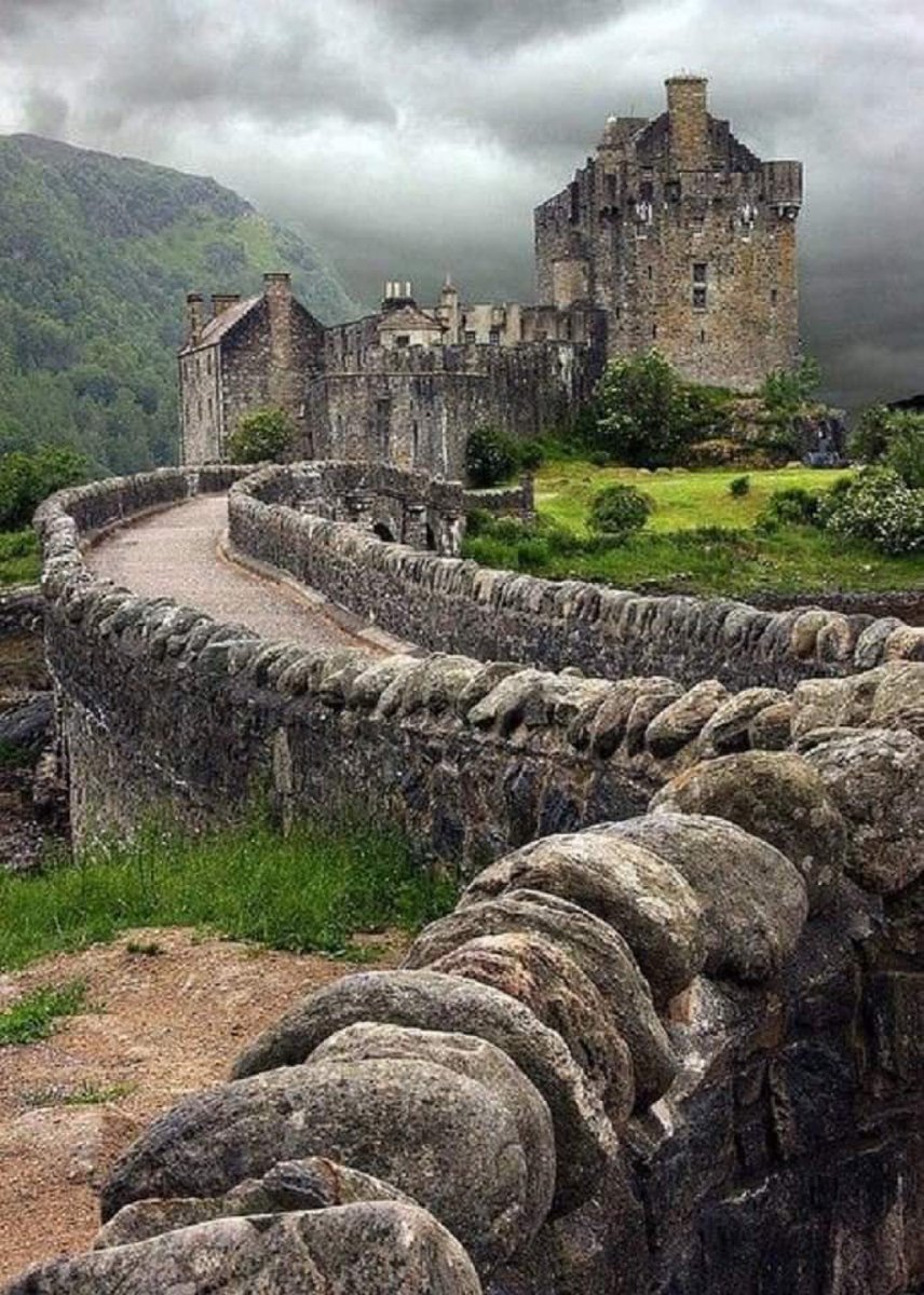 Eilean Donan Castle, Scotland 🏴󠁧󠁢󠁳󠁣󠁴󠁿