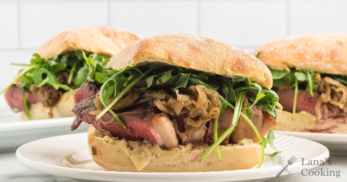williamlstuart's tweet image. Here's a suppertime (or dinnertime, if you prefer) sandwich for you! Steak Sandwich with Grilled Onions. My mouth is watering!
@Lanas_Cooking
buff.ly/Pd1DTwd
#foodie #steak #Sandwich