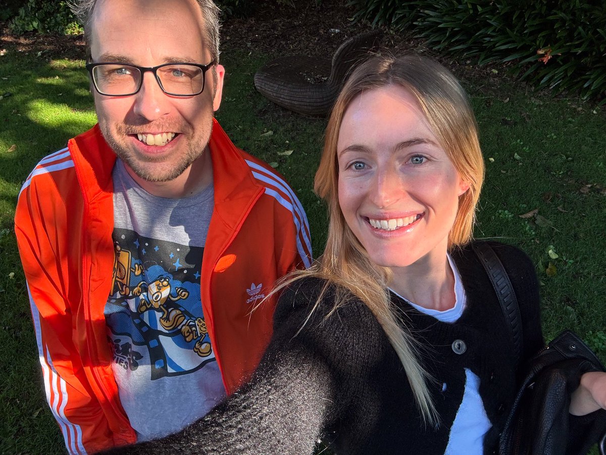 The latest episode of @MyMovieDNA is now up featuring New Zealand actress Helena Murphy-Reid.

We talk Tarantino, Kubrick, Nicole Kidman, and Larry Clark’s Kids, and the trials and tribulations of being an actress in the 21st century. 

🍿

🎧Listen here:
linktr.ee/mymoviedna