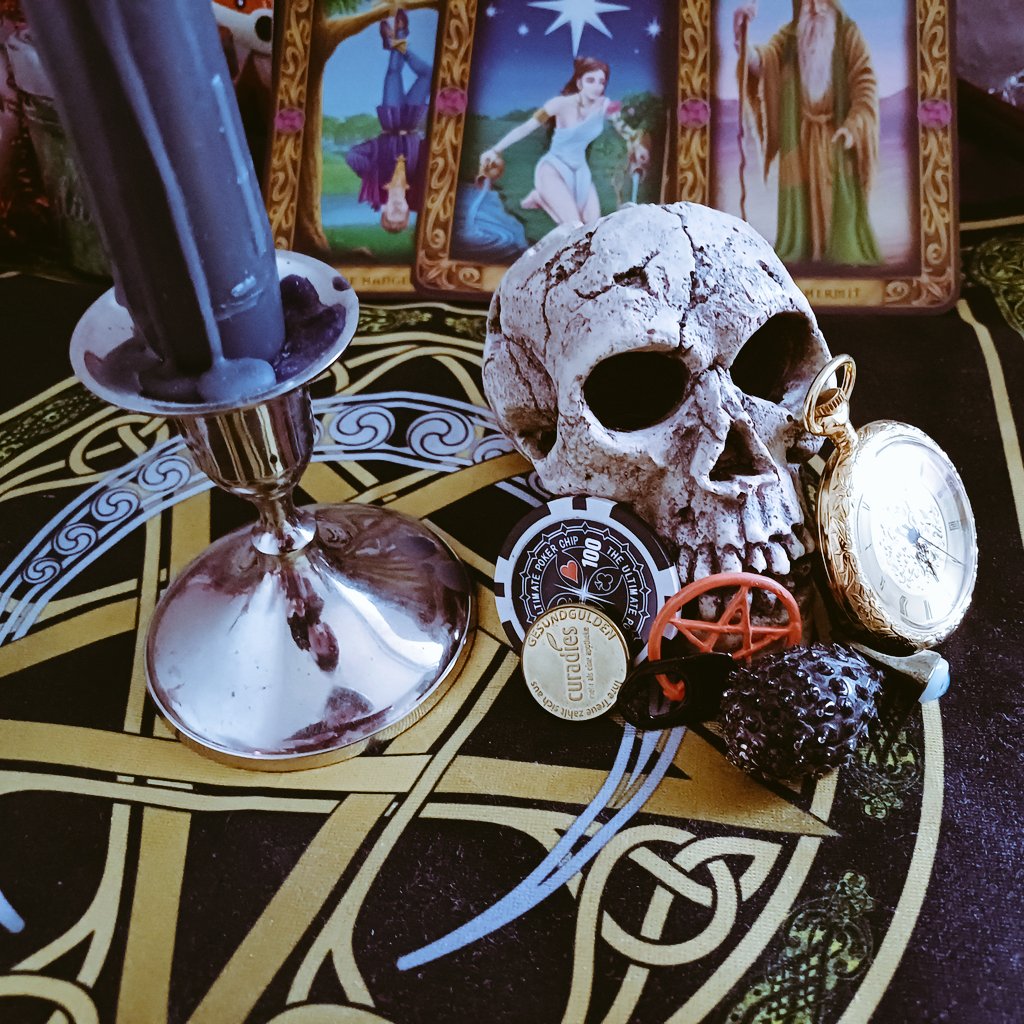 DemonSteeleHaze's tweet photo. I’ve cleaned the altar. Lit the candles. Left the blade out where you can see it.

If you're worthy, you’ll tell me what you've brought as your offering. You should know well enough what I want from you.

Don’t waste my time. Speak with reverence, or not at all. https://t.co/60NLM8Nw6E
