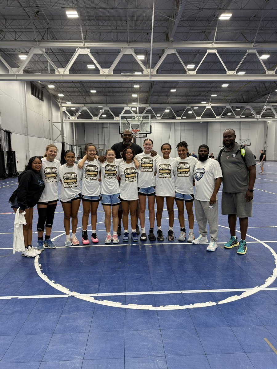 Pheníx Thomas tweet media