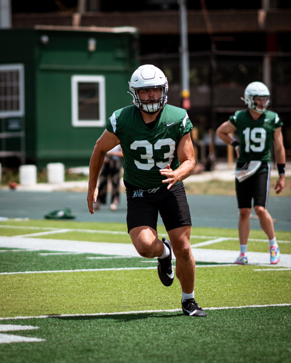 JackMowrey1's tweet image. 🤙🌈⚔️ year 3 
#rideordie @HawaiiFootball