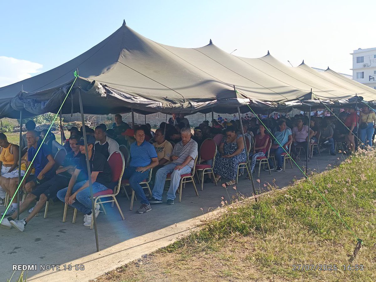RoiLopezRivas's tweet image. Nueva Esparta. Centro Comunitario Luisa Cáceres de Arismendi. Municipio Mariño. 630pm.
#EleccionesMunicipales2025 #GenteQueResuelve