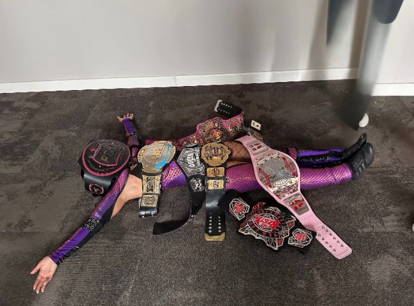 MONE_MAKERS's tweet image. the belt collecting continues