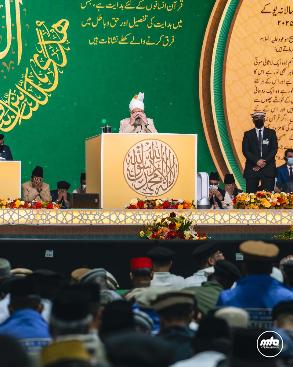 JalsaGermany's tweet photo. Many congratulations UK Jamaat for a successful #JalsaUK 2025. Alhamdulillah!

#JalsaUK Mubarak to Beloved Huzoor (aba) and all the Ahmadis around the world! https://t.co/FvFul0X1vT