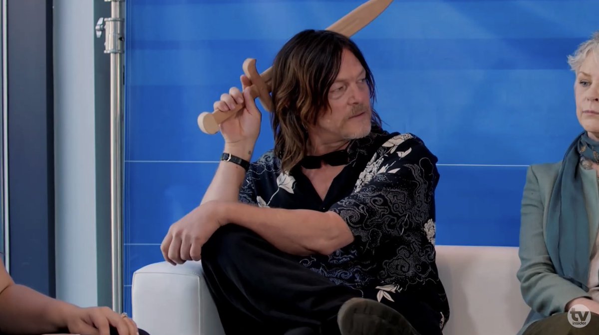 reedusnetwork's tweet image. Norman Reedus, Melissa McBride, David Zabel, and Scott M. Gimple interview with TV Insider to promote “The Walking Dead: Daryl Dixon” at San Diego Comic-Con in San Diego, California on July 26th.
🔗 youtu.be/OXmGxSCwrLg
#normanreedus #melissamcbride #sdcc