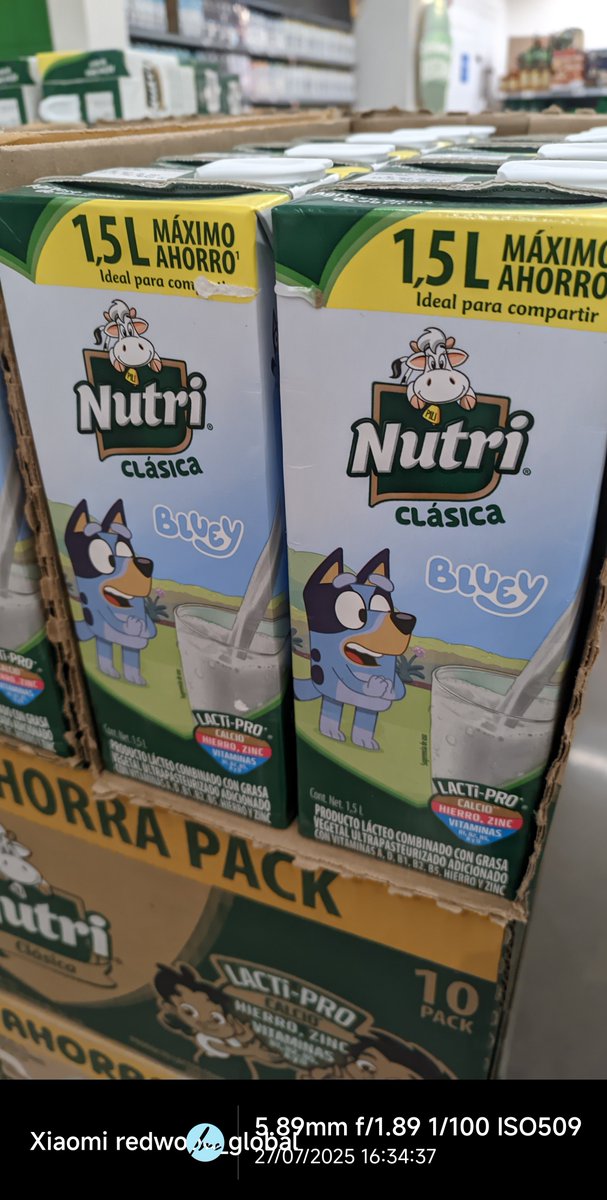 Yusdan's tweet image. Cámara Nutri, los niños que ven Bluey no toman esa madre.
