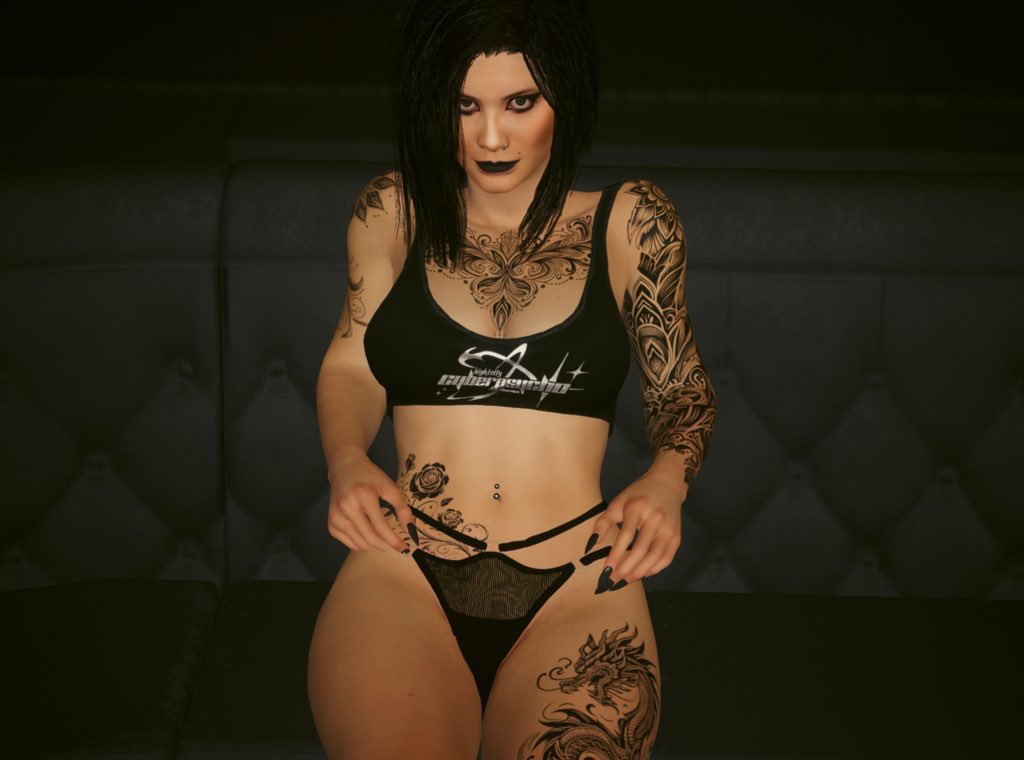 Vengeful_Merc's tweet image. Kicked back on the couch.

#SeductiveSunday.