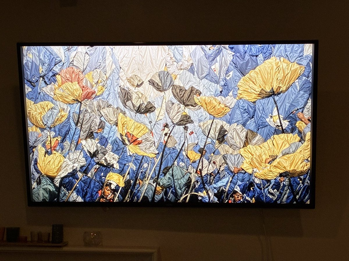 DPazzula's tweet image. Got @whitewallsapp up and running on the TV. Family picked @0009ine for the display of the day.
