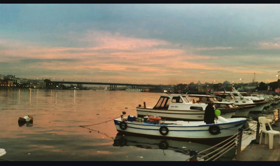 #KendiObjektifimden  📸 
Balat Sahil _ Eylül 2016  🎭