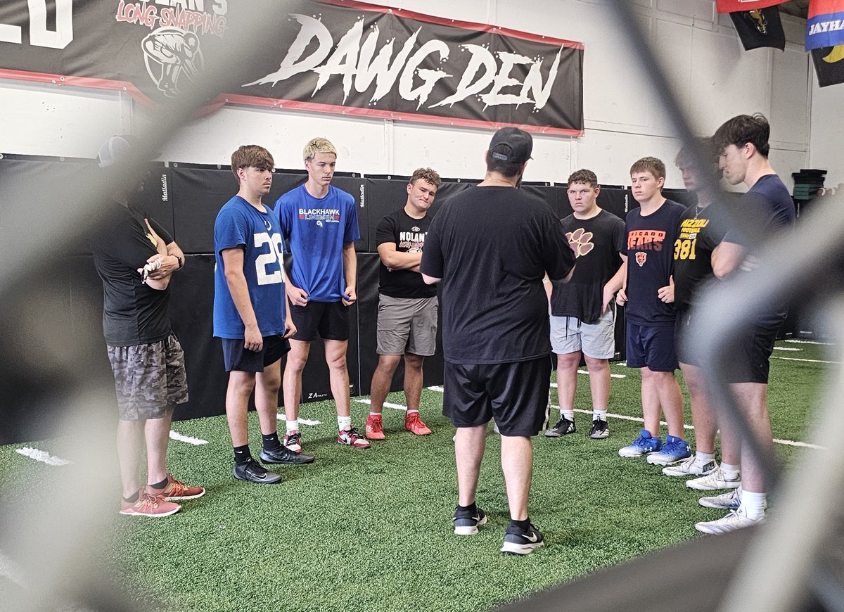 Derek Vickers tweet media