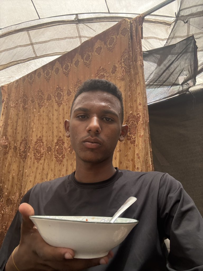 If you are scrolling, please leave a dot 

gofundme.com/f/please-stand…