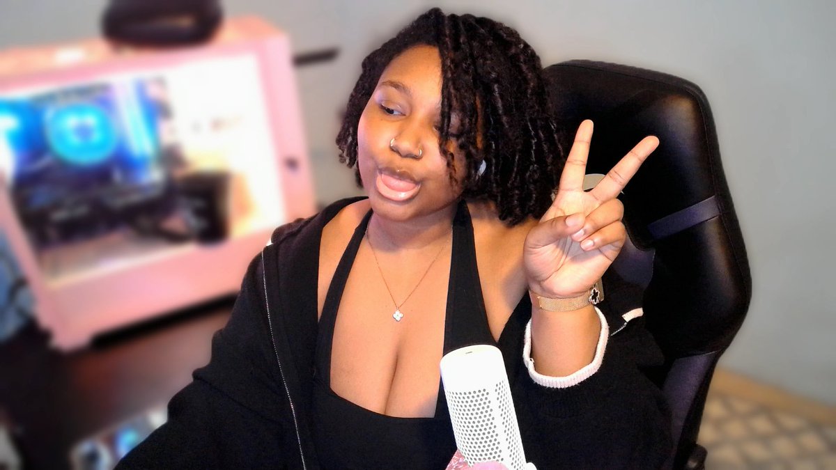 Telly___Baby's tweet image. SHE’S BACKKKKKK 🤭 twitch.tv/telly_baby
