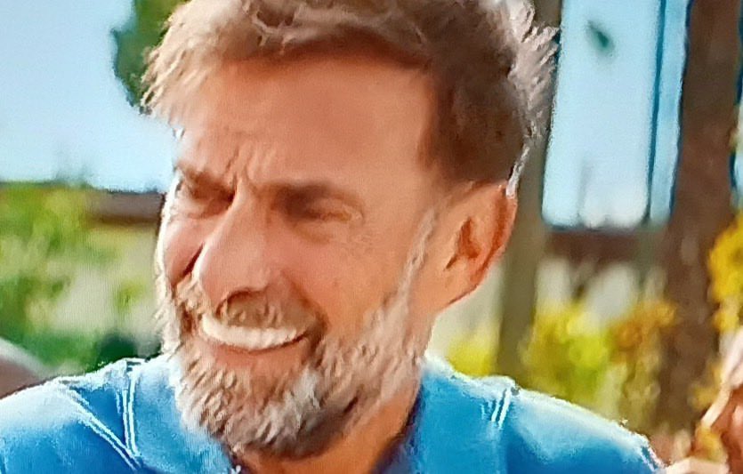 tageserlander's tweet image. Ser bara hans onaturligt vita tänder i Trivago reklamen… Svårt koncentrera sig på något annat! Eller är det bara jag..?
🦷🦷🦷🦷