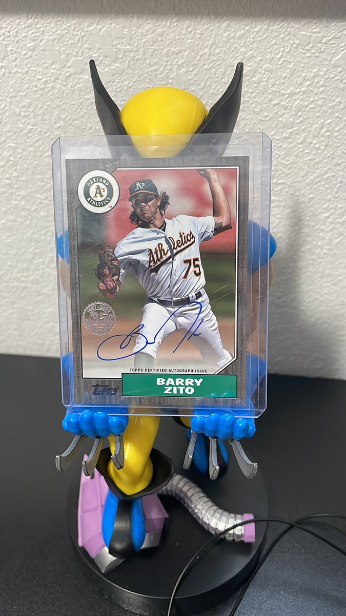 PicklesInSports's tweet image. Hey @grok please select someone that follows me and tags two friends in the comments to win this card in 48 hours!