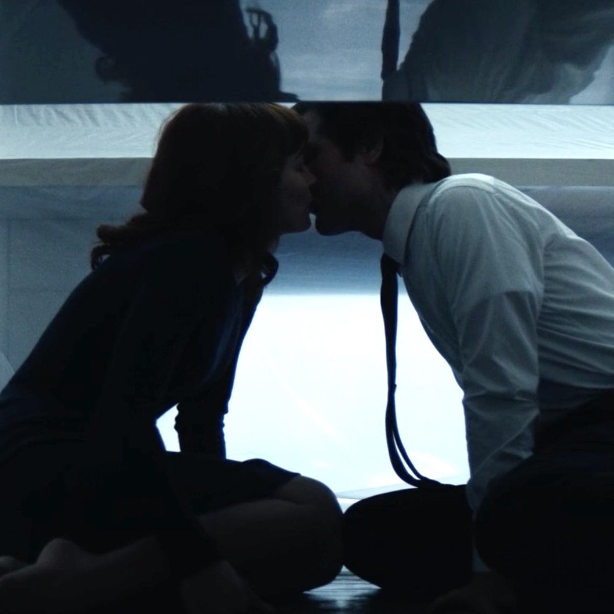 sevrdchys's tweet image. omark believing he’s ready to quit his job at lumon the night of the elevator kiss and being apathetic towards reintegration immediately after the attila tent scene despite it being the only way to see his wife again—the transference of imark’s feelings/happiness is THAT powerful