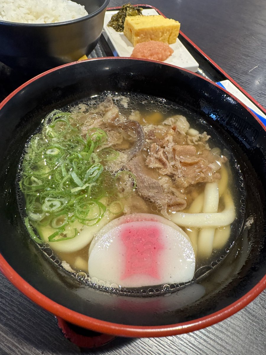 redeye_2021's tweet image. 前回はヒライだったので今回は資さんうどん