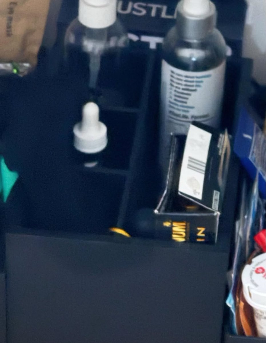 PhoenixAskani tweet media