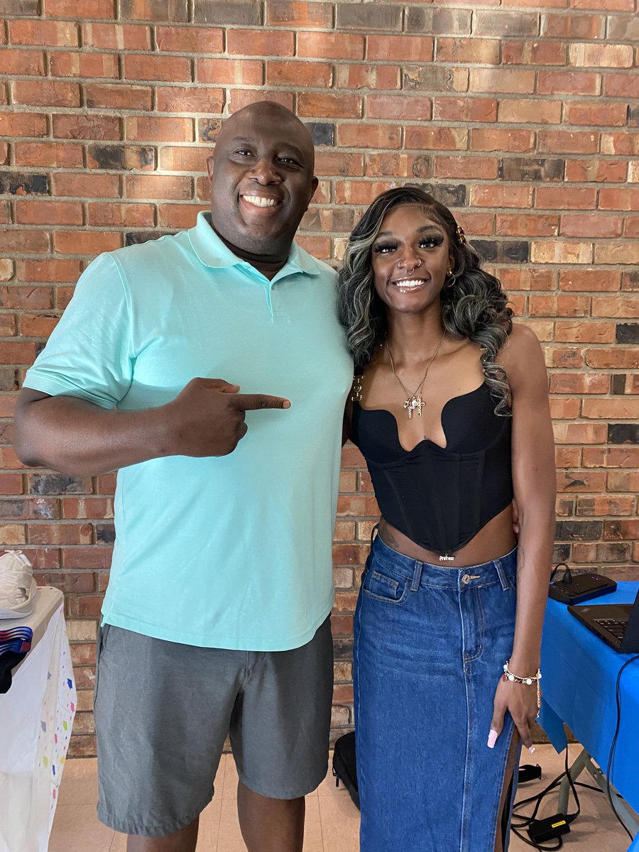 So proud of this young lady ( Kayla Bell) from senior year signing day to college graduation party what a career…she’s still running stay tuned big announcement coming soon…Shockers for life!