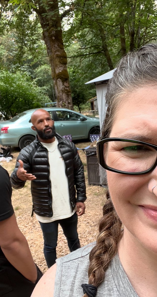33chandra33's tweet image. It’s a core memory unlocked, to have gotten to meet DJ Johnson “Mighty Mouse” UFC G.O.A.T., while photographing fights at the Scrapyard yesterday. My cheezy ass smile says it all.