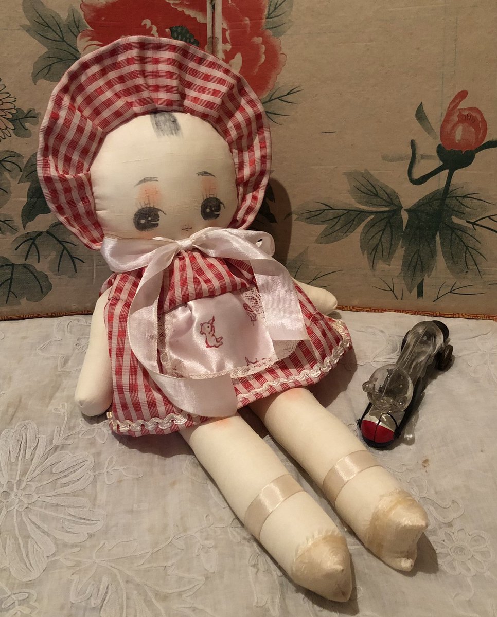 su_pico's tweet image. 今日は過去作った文化人形の写真のページ作れるといい