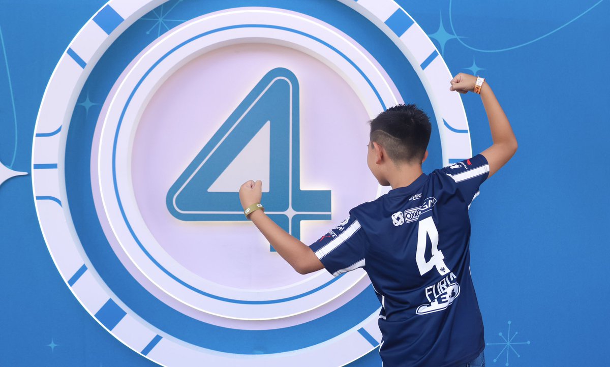 Rayados's tweet image. ¿Cómo viviste la Noche Fantástica? 🤩💙
¡Comparte tu foto de ayer en el Estadio BBVA! 📸