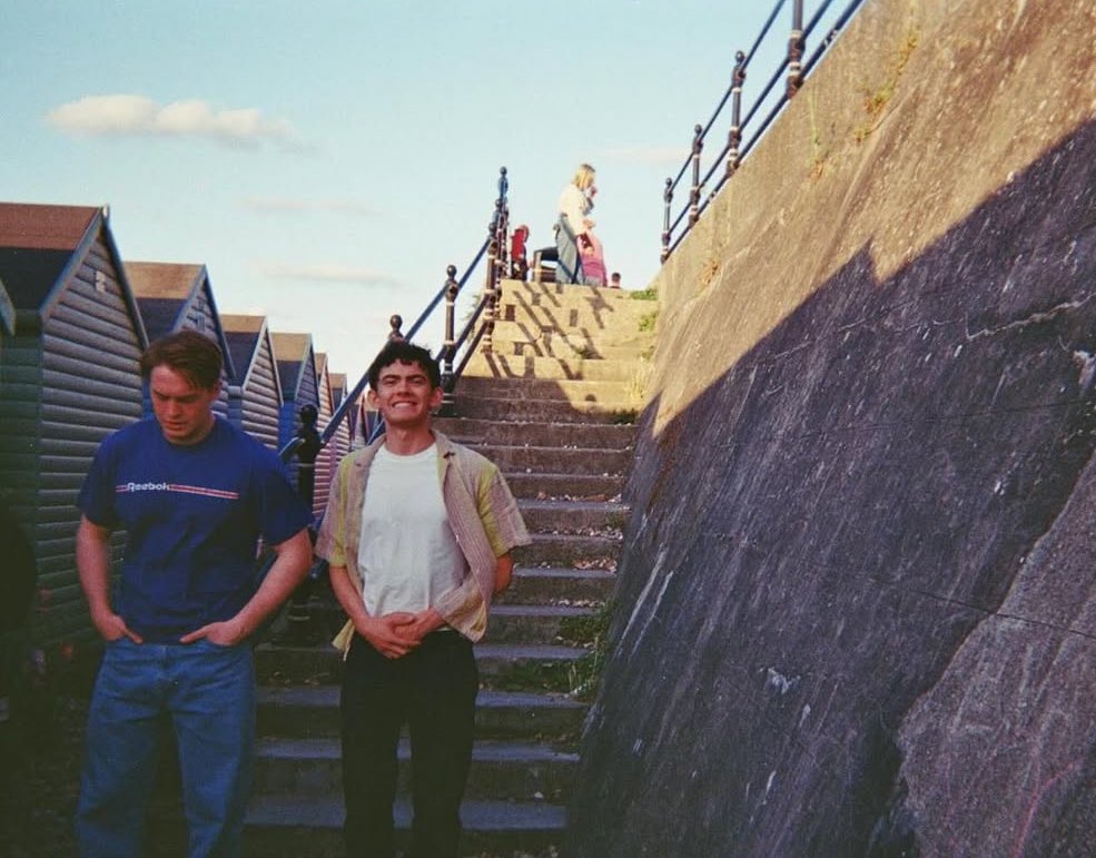 reddishkit's tweet image. they literally grew up together😭
everything is ending and my heart can't bear this, PLEASE STOP THE TIME