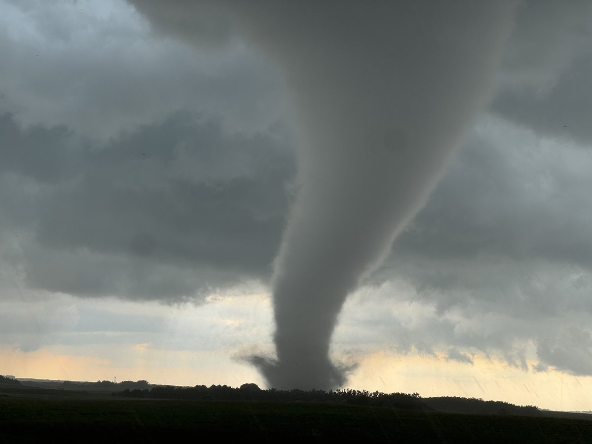Violent tornado near Watertown SD