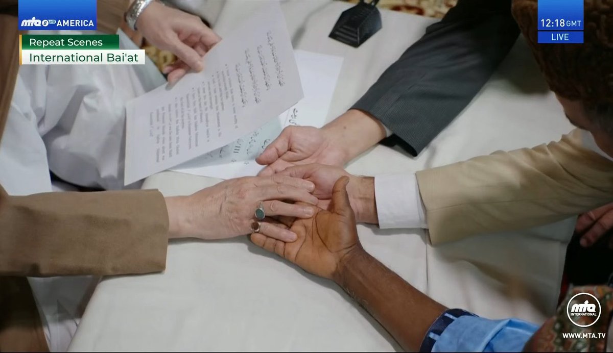 Congratulations to <a href="/AhmadiyyaUK/">Ahmadiyya UK</a> on a powerful and inspiring 59th #JalsaUK!

Your hospitality, organization and unwavering love for Khilafat shined in every moment.

We are proud and grateful to be a part of the global family of the Ahmadiyya Muslim Community. Jalsa Mubarak!