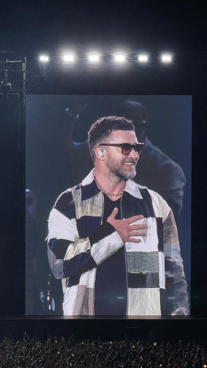 jtrocks_'s tweet image. Justin Timberlake, Baku Olympic Stadium (2025) 📷 igor.kuvshinov e bikmetova_anisa | galeriajtrocks.blogspot.com