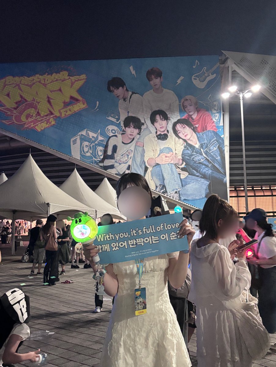 00bfff6's tweet image. 全部が最高のLIVEだった‼️
アイドルになってくれて私の人生に現れてくれてありがとう‼️‼️‼️‼️
#BOYNEXTDOOR #보이넥스트도어 #BND
#KNOCK_ON_Vol_1
#KNOCK_ON_Vol_1_FINAL