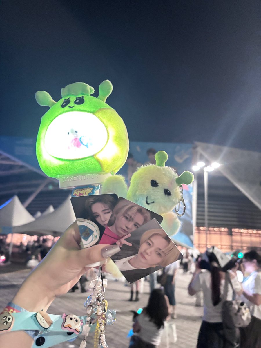 00bfff6's tweet image. 全部が最高のLIVEだった‼️
アイドルになってくれて私の人生に現れてくれてありがとう‼️‼️‼️‼️
#BOYNEXTDOOR #보이넥스트도어 #BND
#KNOCK_ON_Vol_1
#KNOCK_ON_Vol_1_FINAL