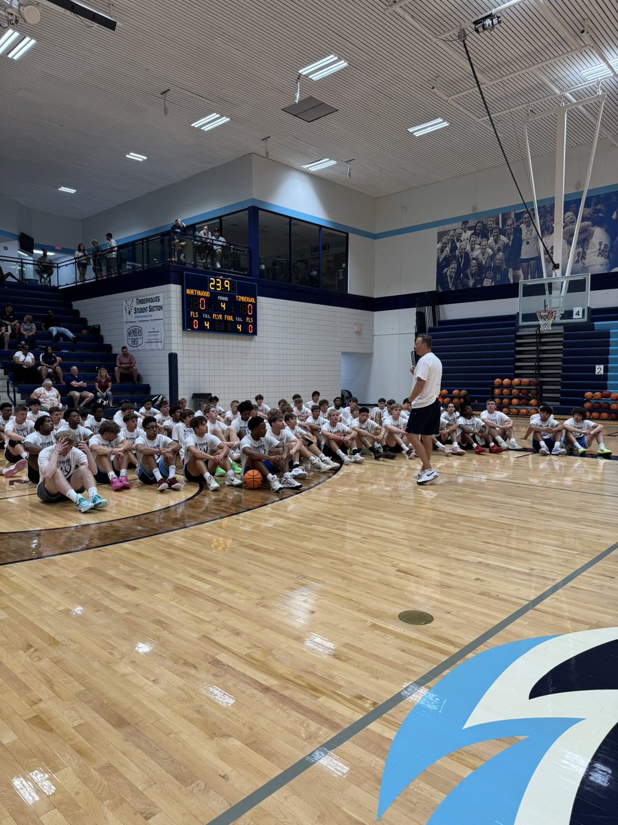 Northwoodmbb's tweet image. Thank you to the players that came out to elite camp today! As well as coaches and scouts that were in attendance. It was a great run &amp;amp; hope to see everyone at a game this year! #RollTimbys 🐺

@BankHoops @alleyesonuhoops @MidMich_Lakers @OcelotHoops @GRCCBasketball @AlmaScotsMBB