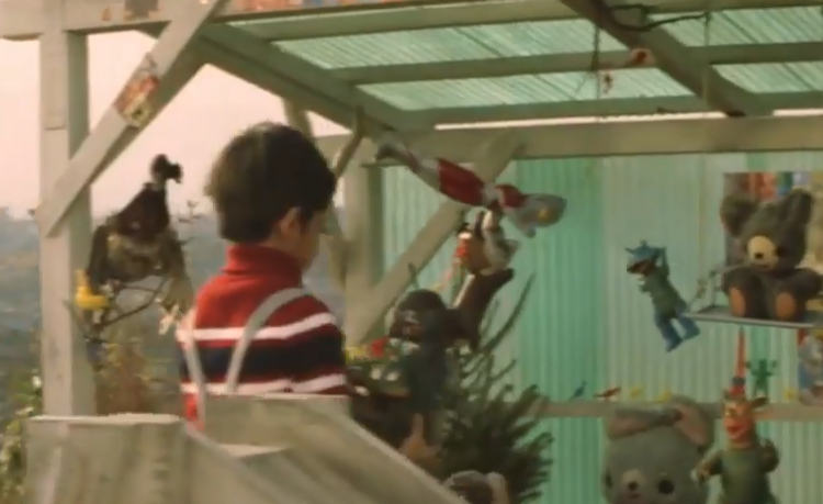 M3S0soic's tweet image. #GojiRewatch25
That we see Godzilla do this and that it also happens to be the only Godzilla movie in which we see Ultraman (toy) has to be a tribute to the late Eiji Tsuburaya. This is something that was denied for Space Amoeba. So in the very next film they did it unofficially