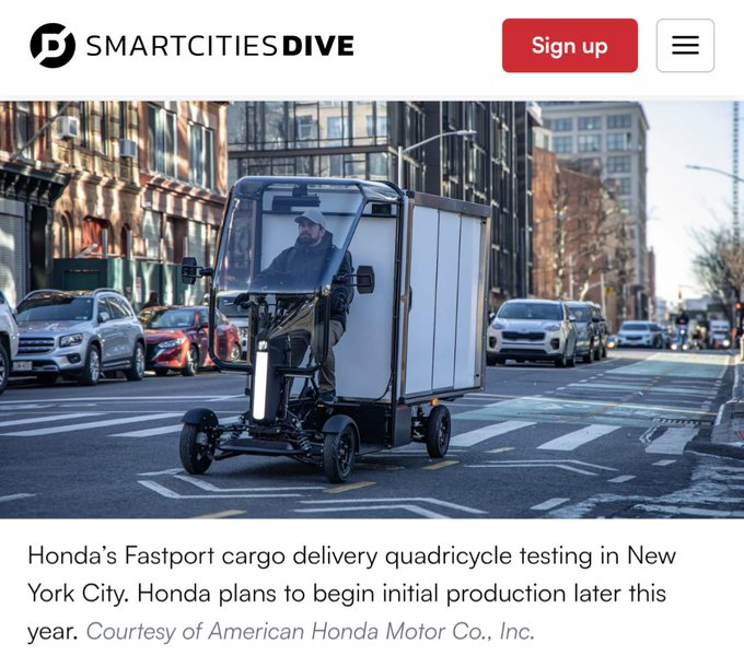 Boenau's tweet photo. So many city deliveries would be easier with an electric cargo bike, rather than standard vans and trucks.

🚲     🚲     🚲 https://t.co/WNJdTaQYot